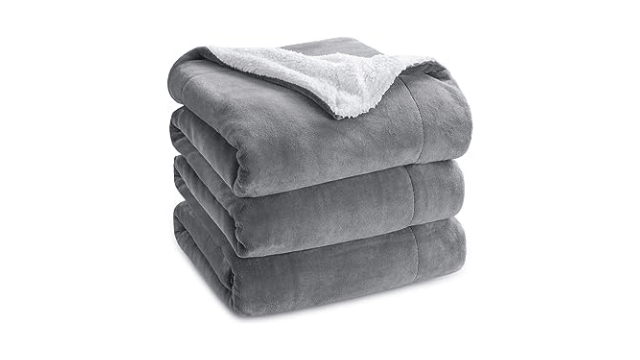 The Top 10 Fleece Blankets for Queen-Size Comfort: A Cozy Guide