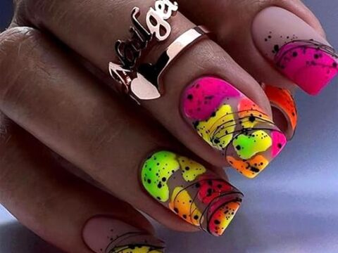 Colorful Press on Nails Short Square Fake Nails with black Black Spot Design Colorful Contrast Blooming False Nails Rainbow Full Cover Matte Acrylic Nails Stick on Nails for Women Decor 24Pcs