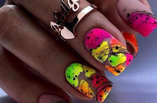 Colorful Press on Nails Short Square Fake Nails with black Black Spot Design Colorful Contrast Blooming False Nails Rainbow Full Cover Matte Acrylic Nails Stick on Nails for Women Decor 24Pcs