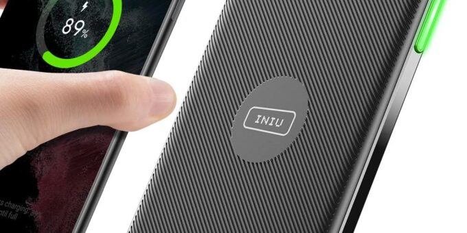 INIU Wireless Charger, 15W Fast Qi-Certified Wireless Charging Station with Sleep-Friendly Adaptive Light Compatible with iPhone 16 15 14 13 Pro XS 8 Plus Samsung Galaxy S23 S22 S21 Note 20 Google etc