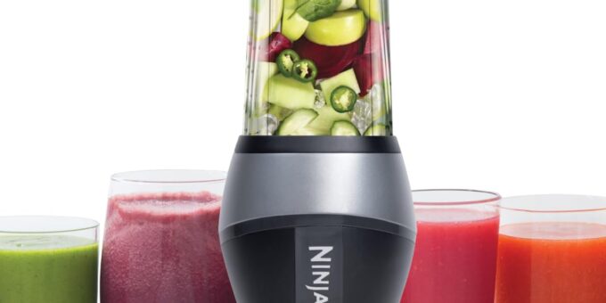 Ninja Fit Compact Personal Blender, Portable Blender for-Smoothies, Shakes, Food Prep, and Frozen Blending, 700-Watt Base, (2) 16-oz. Cups and Spout Lids, Black QB3001SS